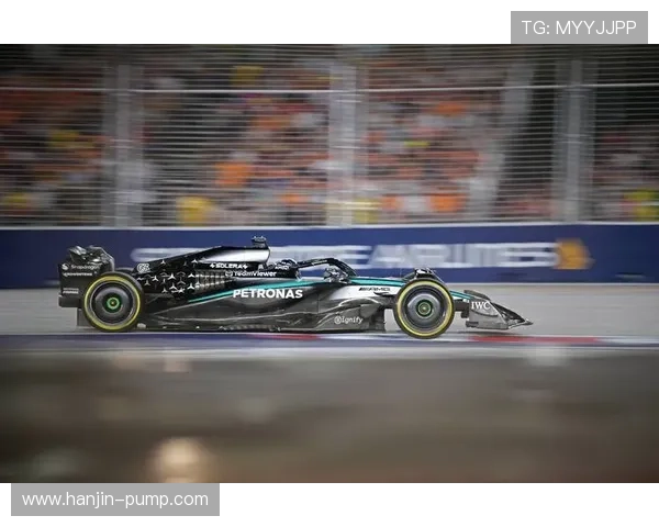 F1赛车赛事最新动态:梅赛德斯车队引擎升级引发激烈讨论 F1赛车赛事最新动态:梅赛德斯车队引擎升级引发激烈讨论