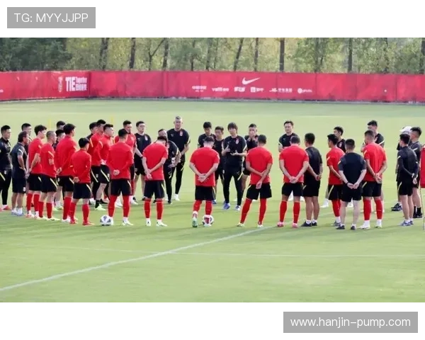 国足新周期集训开启多名年轻球员入选备战关键赛事展现新气象与希望 国足新周期集训开启多名年轻球员入选备战关键赛事展现新气象与希望