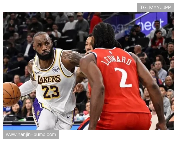 湖人队伤病潮继续！詹姆斯和戴维斯相继缺阵，球队前景堪忧